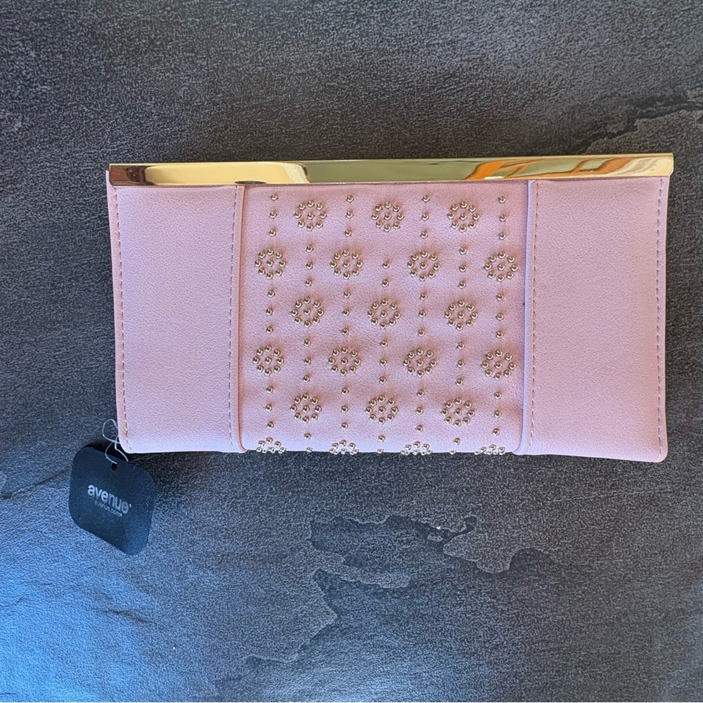 NWT Avenue Card/Money Holder Clutch Purse Soft Pink Tiny Gold Grommet Detail
